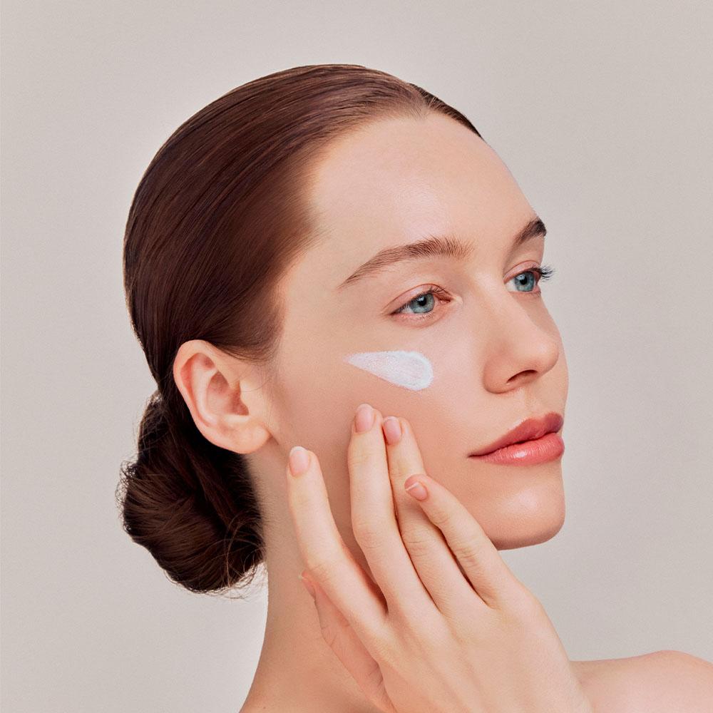 Whamisa Organic Pear Blossom Sunscreen