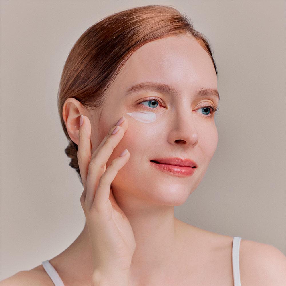Organic Flowers Eye Essence