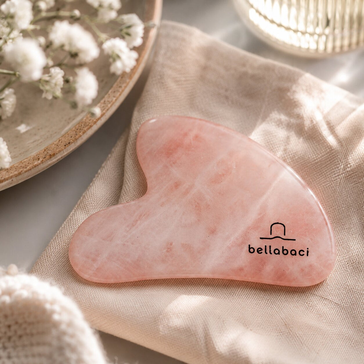 Gua Sha z růženínu – pro liftingovou masáž obličeje