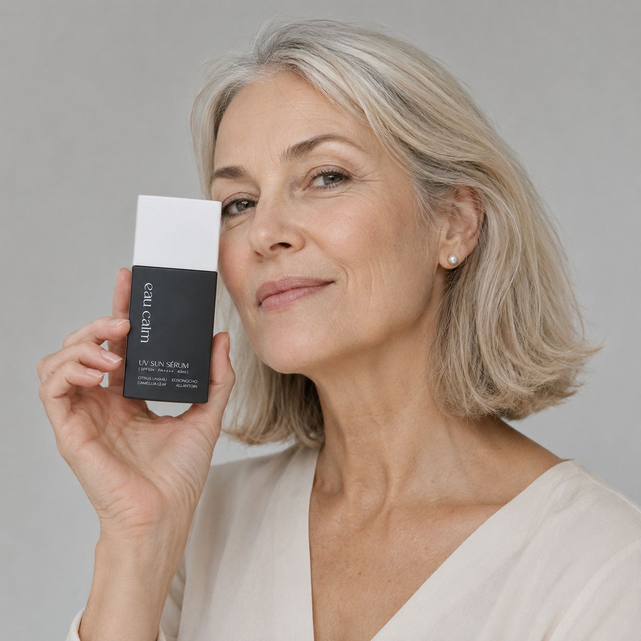 Opaľovací krém SPF 50+ PA++++ sérovej textúry s glow efektom
